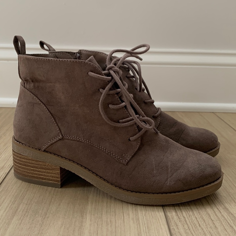 Lace Up Ankle Boots 6.5
